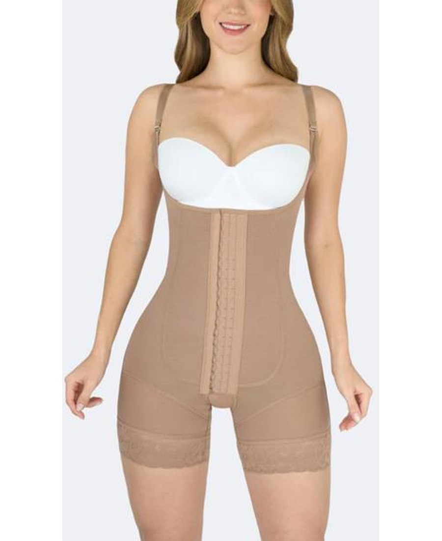 Bodyshort with Hooks